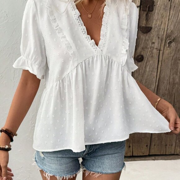 White Cute Women's V-Neck Puff Sleeve Blouse - Picture 3 of 7